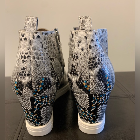 Linea Paolo Leather Wedge Sneaker Booties Size 6.5 - Picture 5 of 10